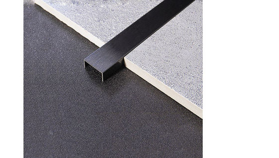 अच्छा दाम सजावटी स्टेनलेस स्टील टाइल ट्रिम 12 मिमी पीवीडी स्टेनलेस स्टील यू ट्रिम ऑनलाइन