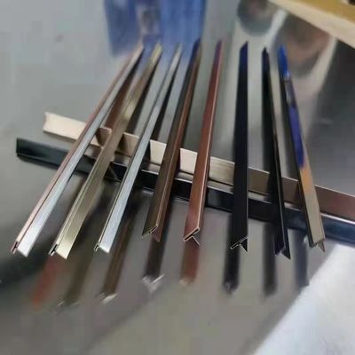 0.65 मिमी मोटाई 304 स्टेनलेस स्टील टाइल ट्रिम दीवार और फर्श सुरक्षा के लिए अनुकूलित आकार के साथ