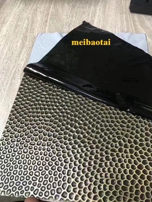 SS304 0.65MM इम्बोस्ड स्टेनलेस स्टील शीट हनीकॉम सजावट प्लेट