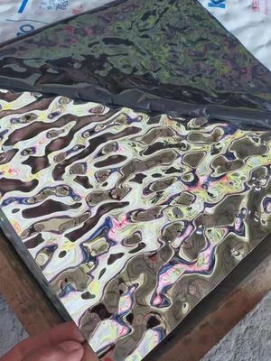 अच्छा दाम चांदी का दर्पण पानी लहर शीट स्टेनलेस स्टील प्लेट सजावट छत ऑनलाइन