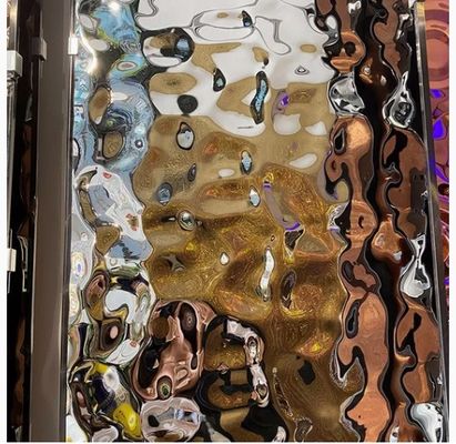 सिल्वर मिरर फिनिश 0.65 मिमी मोटाई ASTM मानक जल लहर स्टेनलेस स्टील शीट सजावटी उपयोग के लिए