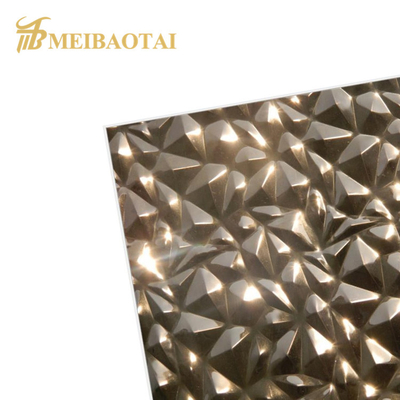 उभरा हुआ स्टेनलेस स्टील Pvd शीट्स 1219 X 2438mm आकार त्रिभुज पैटर्न