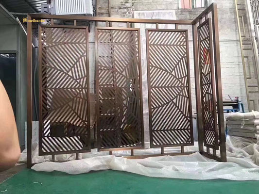 अच्छा दाम हेयरलाइन फिनिश 201 स्टेनलेस स्टील रूम डिवाइडर अनुकूलित आकार और लेजर पीवीसी धातु दीवार विभाजन के साथ ऑनलाइन