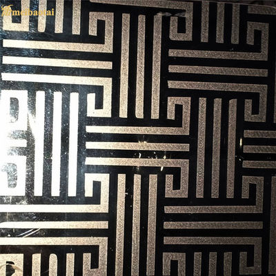 अच्छा दाम सिल्वर मिरर नक़्क़ाशीदार स्टेनलेस स्टील शीट लिफ्ट केबिन सजावटी प्लेट 4 फीट ऑनलाइन